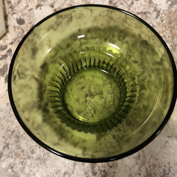 2 GREEN GLASS SMOOTH  SIDES W/RIBBED FOOT & 1 SMALL SUNBURST BOWL -SCALLOP TOP - Picture 11 of 12